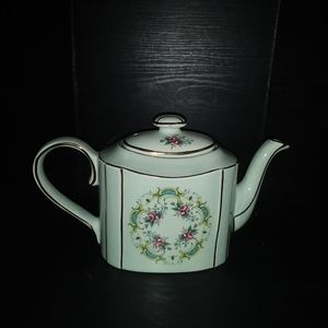 Vintage Arthur Wood England TEA POT